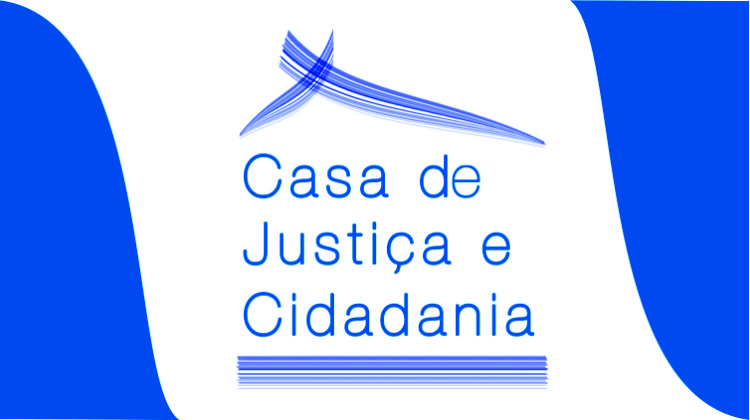 Logomarca da Casa de Justiça e Cidadania nas cores branca e azul 