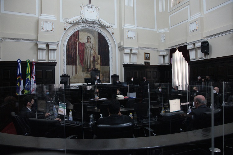 Foto panorâmica do pleno, no Palácio da Justiça