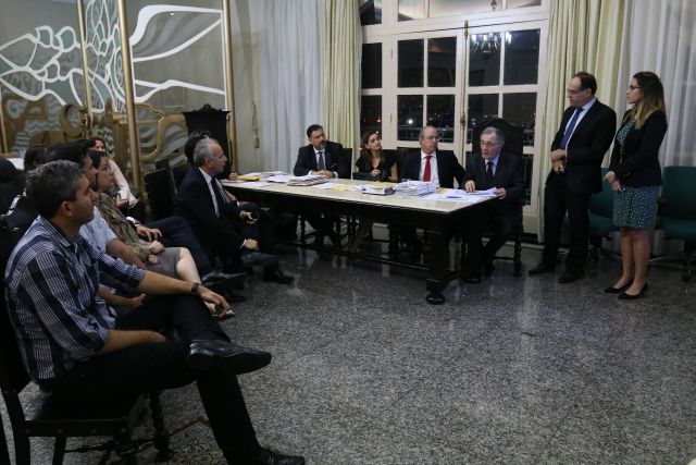 Presidência, Corregedoria, Coplan, Setic e Comitê Gestor de Metas reunidos no Palácio da Justiça