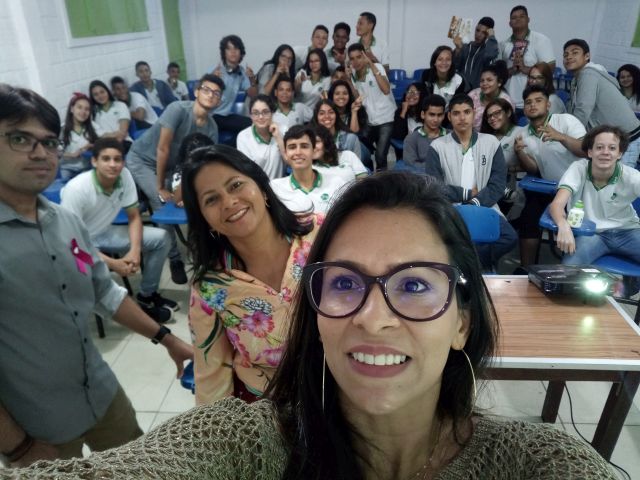 “Selfie” de palestrantes e estudantes