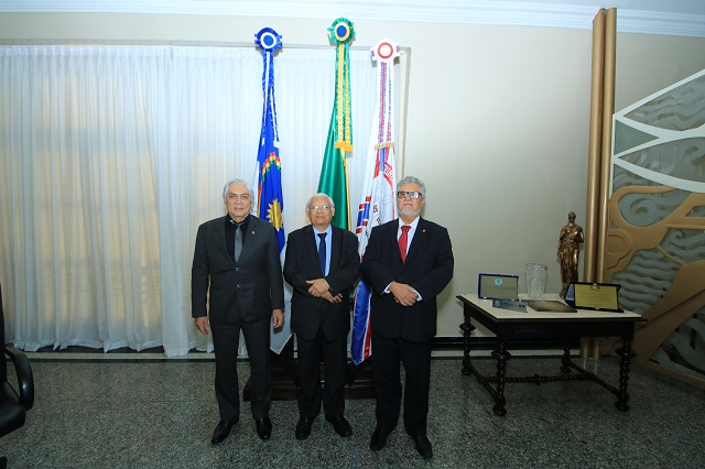 Desembargadores Paulo Alcantara, Adalberto de Oliveira Melo e Luiz Carlos Figueiredo
