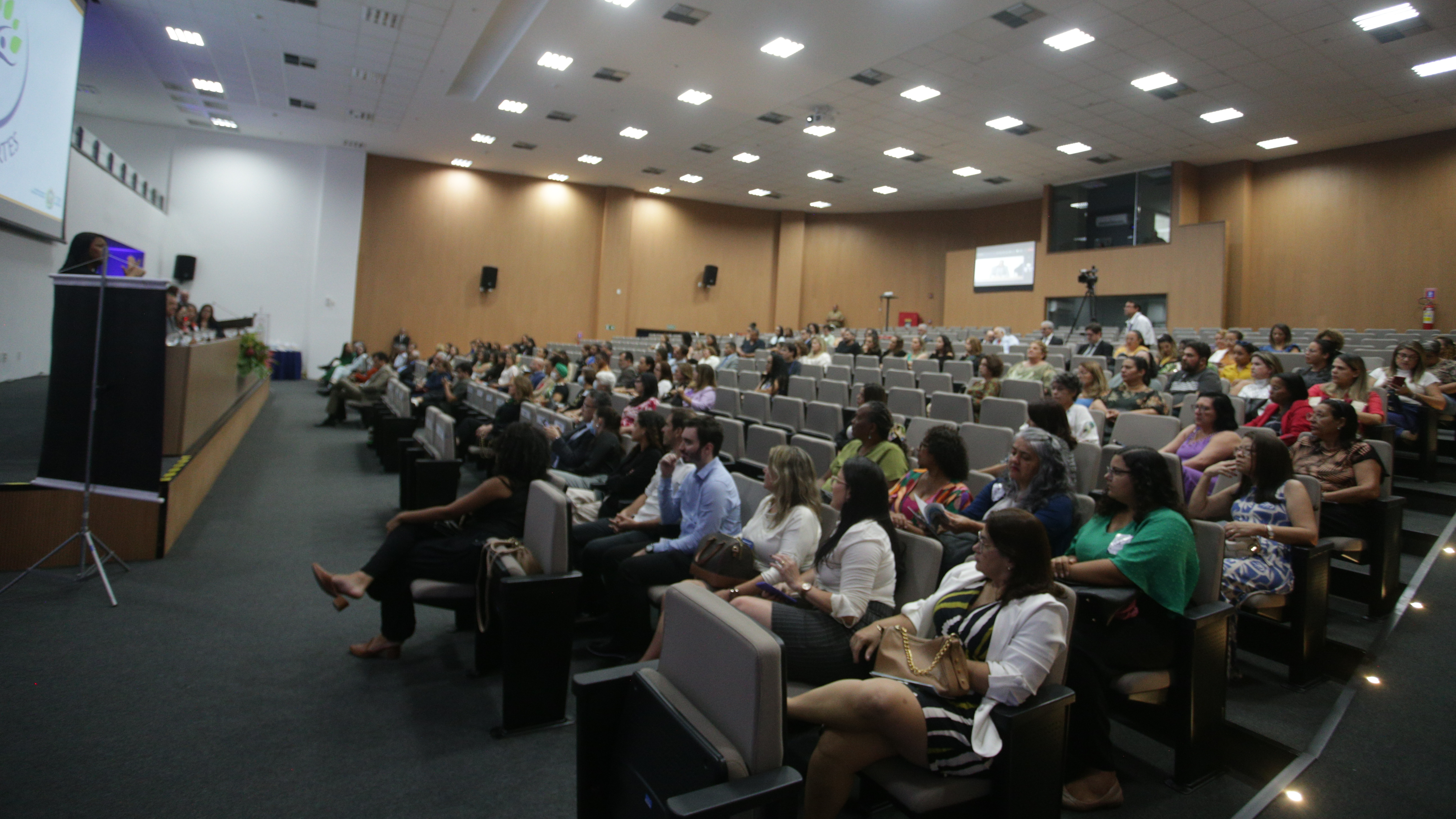 Plateia do auditório.